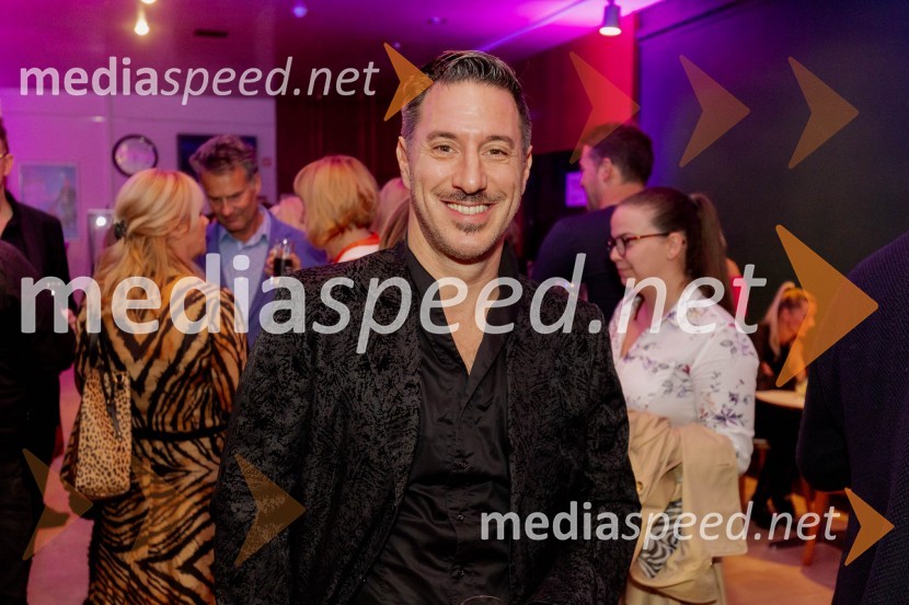 Vročica V ŽIVO! v Špas teatru