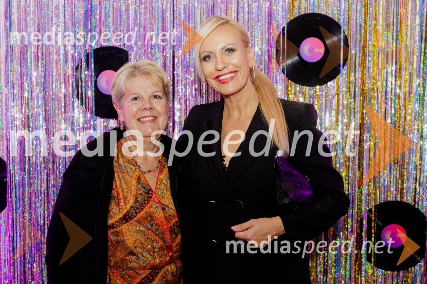  Irena  Butoln, germanistka;  Petra Kerčmar, televizijska voditeljicaVročica V ŽIVO! v Špas teatru