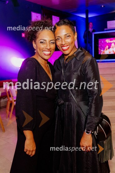  Irena Yebuah Tiran, operna pevka;  Leticia  Yebuah Slapnik, arhitektka in glasbenicaVročica V ŽIVO! v Špas teatru