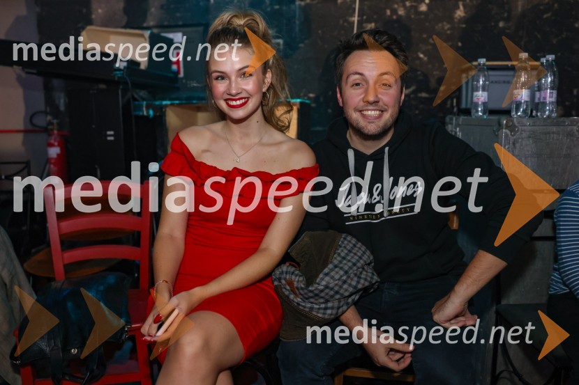  Saša Lešnjek, pevka, igralka;  Alex Volasko, pevecFrišno Fresh, dan nove slovenske glasbe 2022