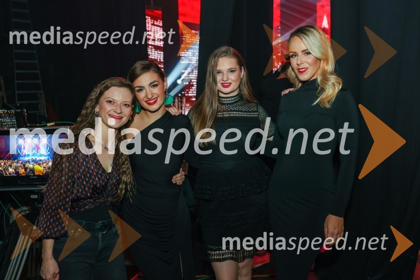  Karin Zemljič, pevka;  Saša Matajič, Saška - pevka;  Klara Klasinc, pevka, Groovocado;  Nina  Obradovič, pevkaFrišno Fresh, dan nove slovenske glasbe 2022