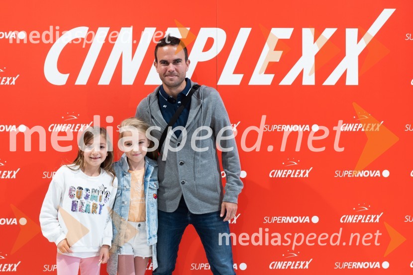  ... ;  ... ;  Jernej Damjan, nekdanji smučarski skakalecKung Fu Tačke, premiera filma v Cineplexx Ljubljana