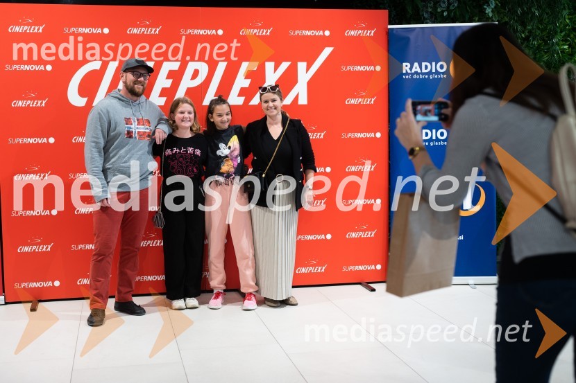  Uroš Buh, glasbenik, igralec;  ... ;  ... ;  ... Kung Fu Tačke, premiera filma v Cineplexx Ljubljana