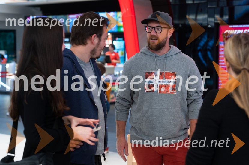  Marko Žerjal, novinar, Planet TV;  Uroš Buh, glasbenik, igralecKung Fu Tačke, premiera filma v Cineplexx Ljubljana