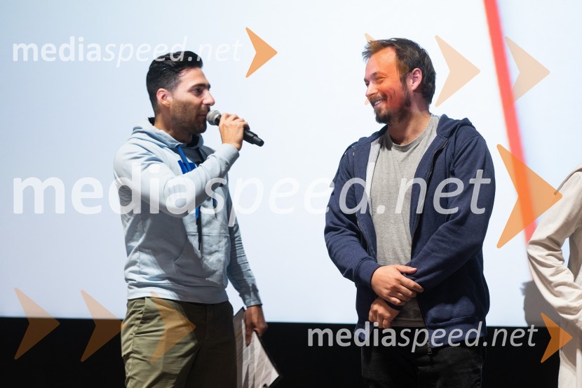  Haris Zulić, radijski voditelj, Radio 1;  Marko Žerjal, novinar, Planet TVKung Fu Tačke, premiera filma v Cineplexx Ljubljana