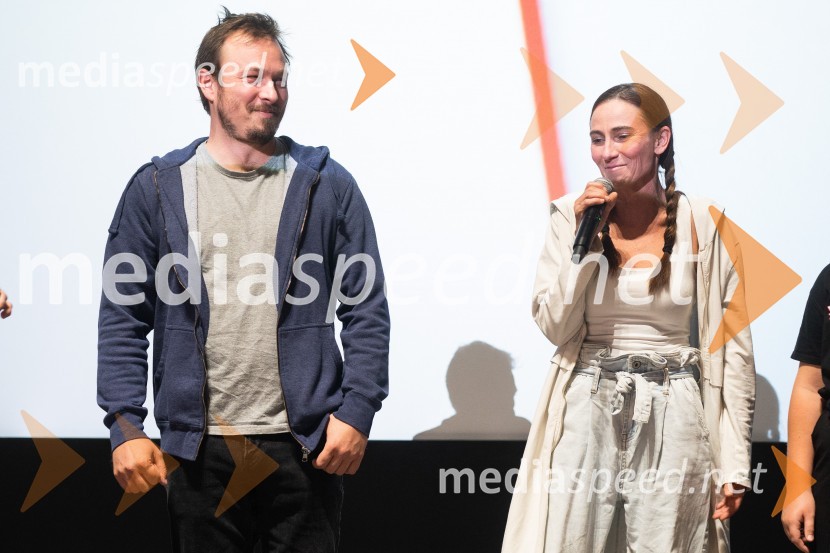  Marko Žerjal, novinar, Planet TV;  Alenka Tetičkovič, igralkaKung Fu Tačke, premiera filma v Cineplexx Ljubljana