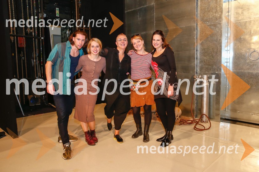  ... ;  Eszter Román, igralka;  Mirela Pană, igralka;  ... ;  Andrea Vindis, igralkaPrometej, premiera antičnega mita z mednarodno zasedbo