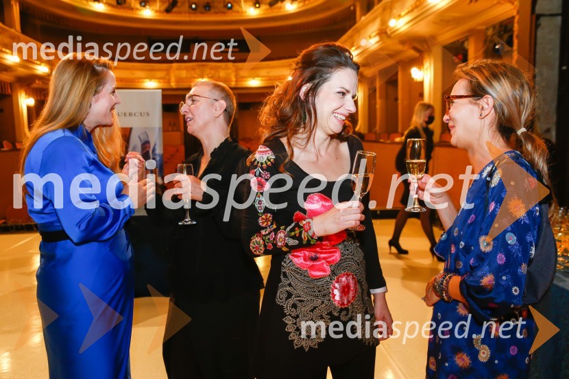  Barbara Svetek, vodja službe za marketing SNG Drama Ljubljana;  Mirela Pană, igralka;  Andrea Vindis, igralka;  ... Prometej, premiera antičnega mita z mednarodno zasedbo