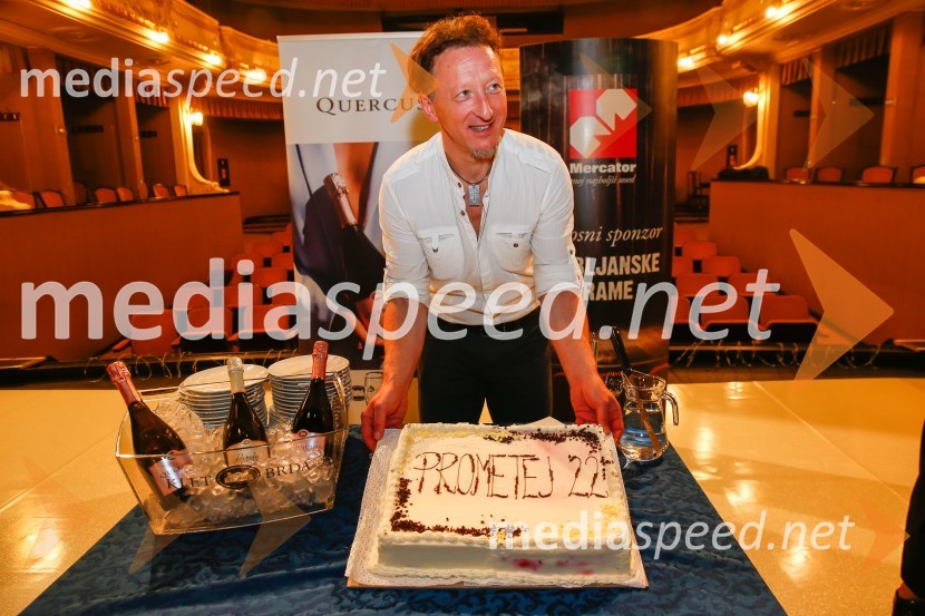 Prometej, premiera antičnega mita z mednarodno zasedbo