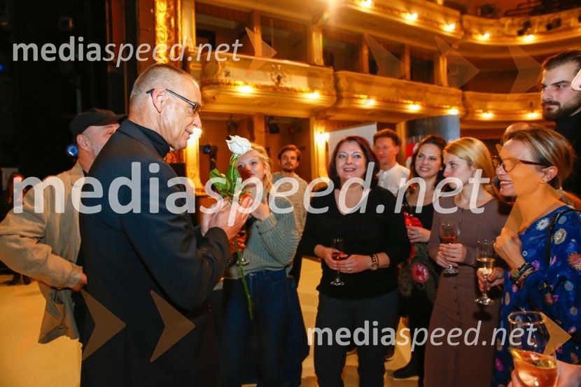   Igor  Samobor, igralec;  ... ;  ... ;  Andrea Vindis, igralka;  Eszter Román, igralka;  ... Prometej, premiera antičnega mita z mednarodno zasedbo