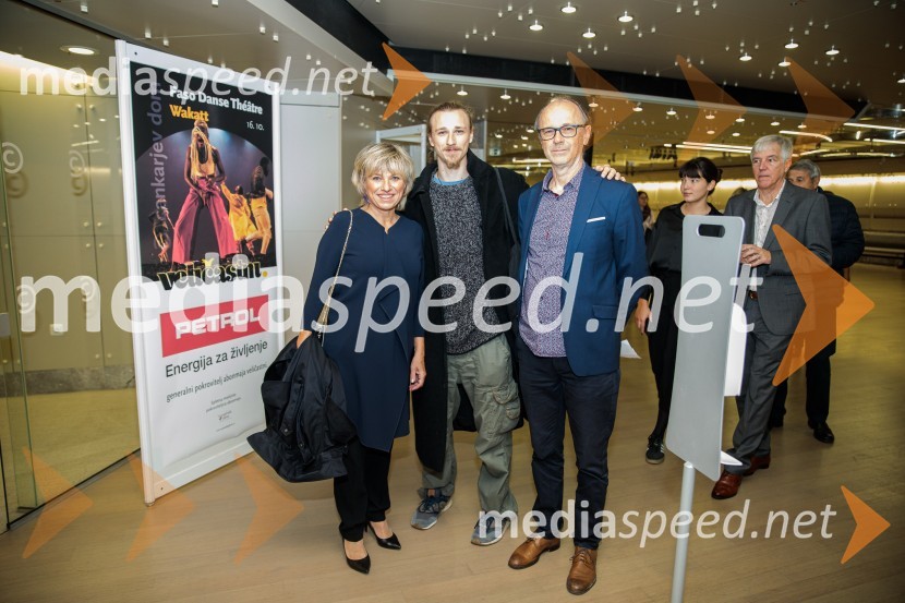  Romana  Krajnčan, pevka;  Žigan Krajnčan, igralec, plesalec, koreograf;  Lojze Krajnčan, skladatelj, aranžer in dirigentFaso Danse Théâtre: WAKATT, premiera v Cankarjevem domu