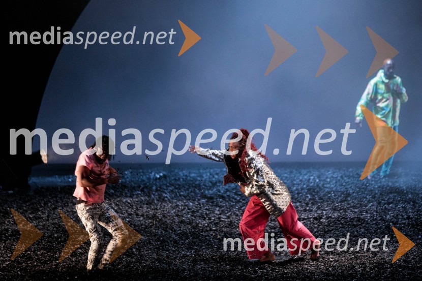  Adonis Nebie;  Jolie NgemiFaso Danse Théâtre: WAKATT, premiera v Cankarjevem domu