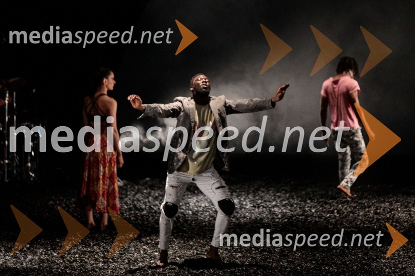  Jean-Robert Koudogbo KikiFaso Danse Théâtre: WAKATT, premiera v Cankarjevem domu