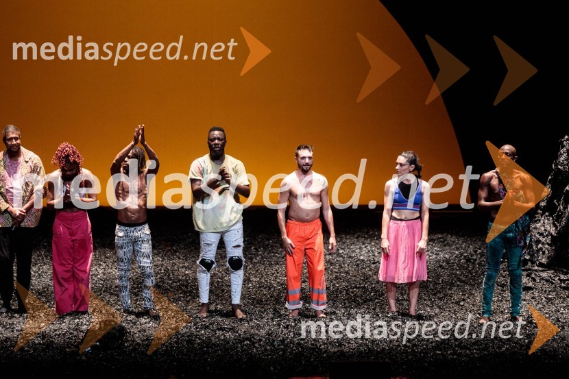  ... ;  Jolie Ngemi;  Adonis Nebie;  Jean-Robert Koudogbo Kiki;  Marco Labellarte;  Marion Alzieu, plesalka, igralka;  Ahmed SouraFaso Danse Théâtre: WAKATT, premiera v Cankarjevem domu