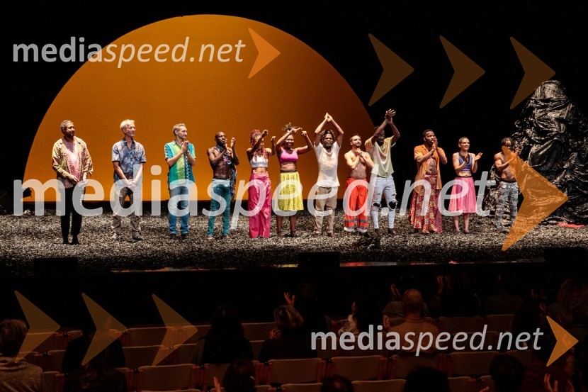  ... ;  ... ;  ... ;  Ahmed Soura;  Jolie Ngemi;  ... ;  ... ;  Marco Labellarte;  Jean-Robert Koudogbo Kiki;  Sayouba Sigué;  Marion Alzieu, plesalka, igralka;  Adonis NebieFaso Danse Théâtre: WAKATT, premiera v Cankarjevem domu