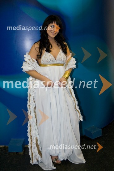 Lea Sirk, pevkaEMA 2009, finale