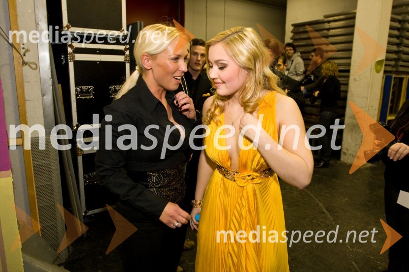 ... in Eva Černe, pevkaEMA 2009, finale