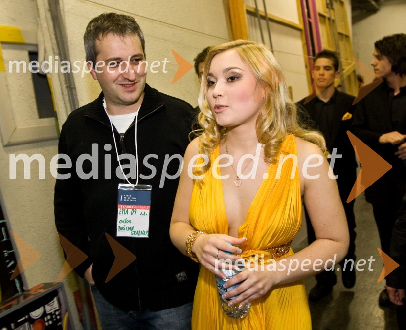 Boštjan Grabnar, glasbenik in Eva Černe, pevkaEMA 2009, finale