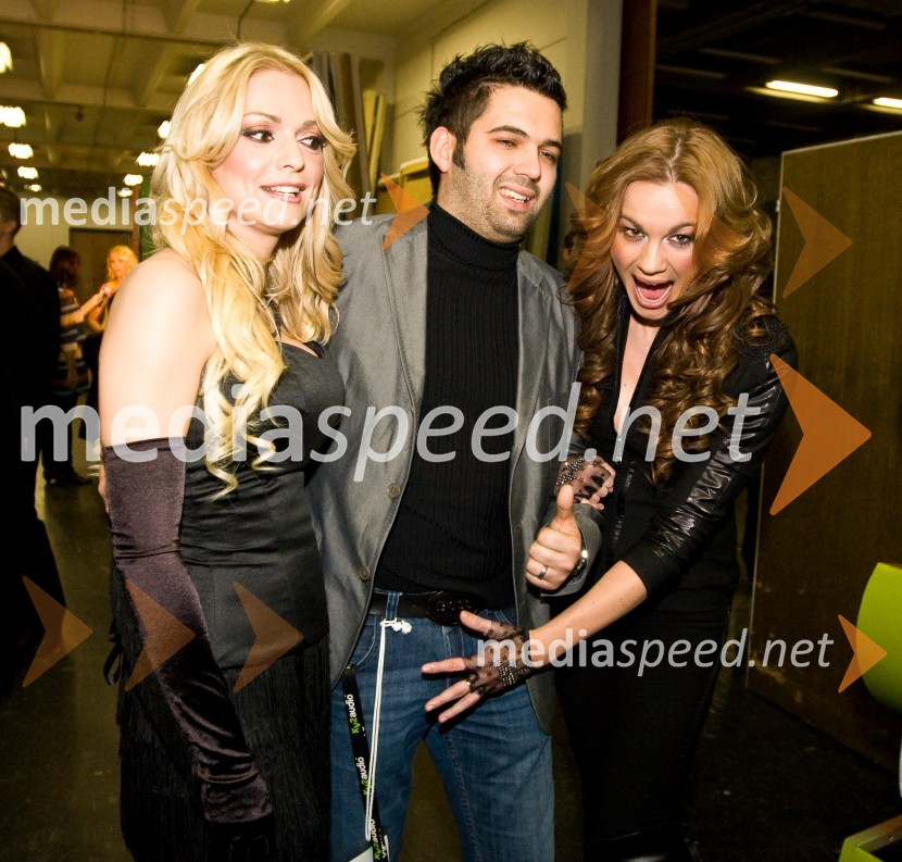 Natalija Verboten, pevka z možem Dejanom in Rebeka Dremelj, pevkaEMA 2009, finale