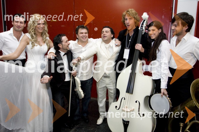 Skupina Langa in Manca Špik, pevkaEMA 2009, finale