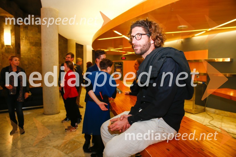 Pravljice našega otroštva, premiera v SNG Nova Gorica