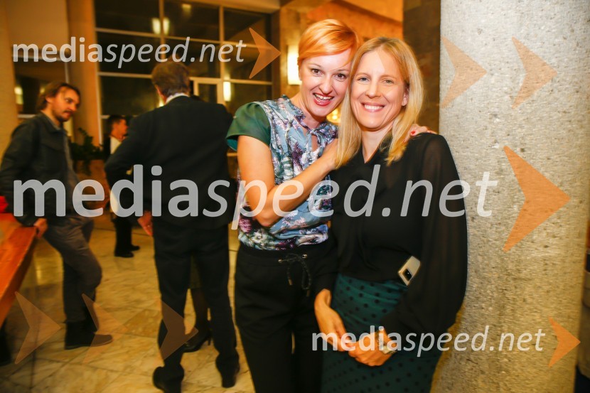  Barbara Skorjanc, SNG Nova Gorica;  Metka Sulič, odnosi z javnostjo SNG Nova GoricaPravljice našega otroštva, premiera v SNG Nova Gorica