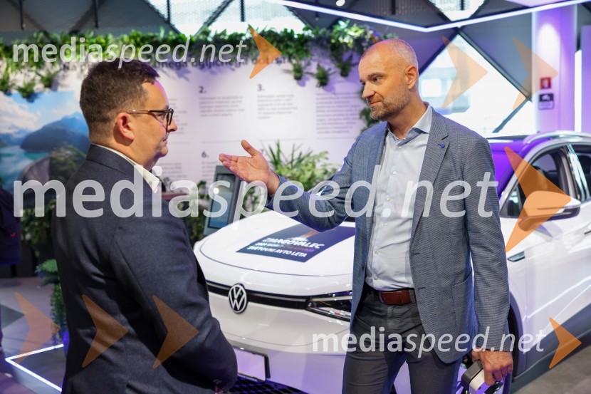  Matjaž Vidmar, Elnet;  Andrej Celestina, Porsche SlovenijaVrhunska e-mobilnost, konferenca