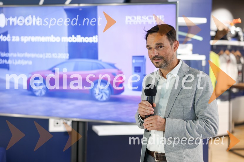  Danilo Ferjančič, generalni direktor Porsche Slovenija d.o.oVrhunska e-mobilnost, konferenca
