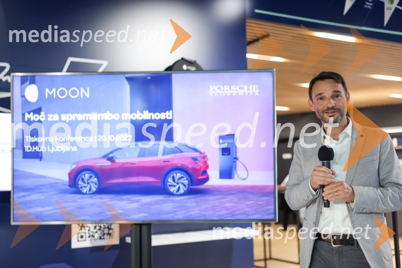  Danilo Ferjančič, generalni direktor Porsche Slovenija d.o.oVrhunska e-mobilnost, konferenca