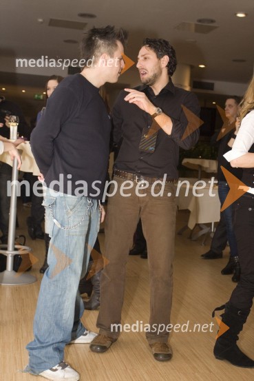 Omar Naber, pevec, in Jernej Tozon, skupina ČukiEMA 2009, finale