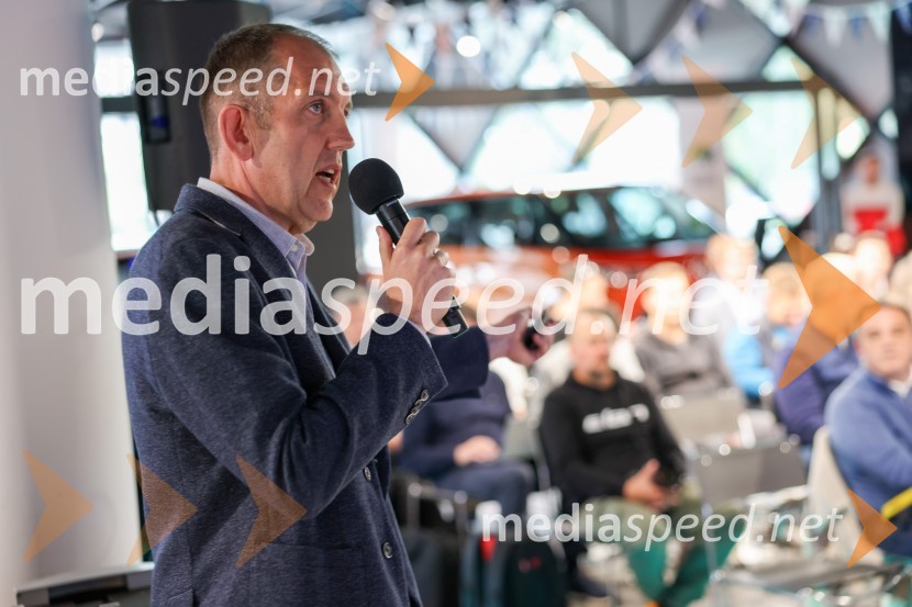  Dušan Lukič, Porsche SlovenijaVrhunska e-mobilnost, konferenca