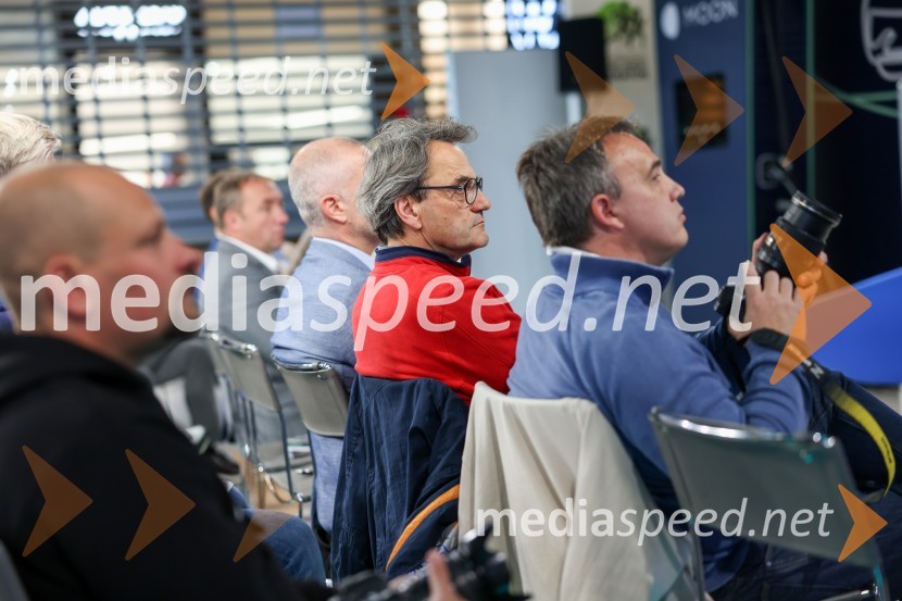  Martin Wienerroither, direktor Porsche SlovenijaVrhunska e-mobilnost, konferenca