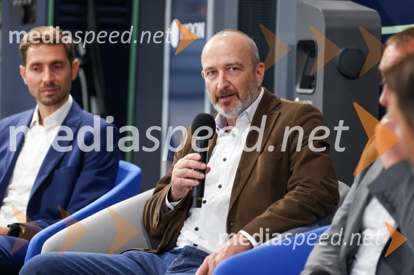  Miha Levstek, direktor, EtrelVrhunska e-mobilnost, konferenca