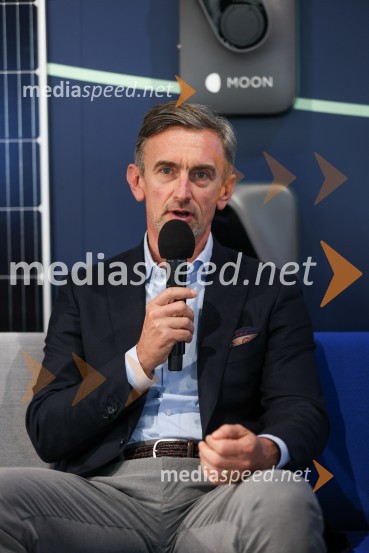  Marko Lukić, lastnik in direktor družbe Lumar IGVrhunska e-mobilnost, konferenca