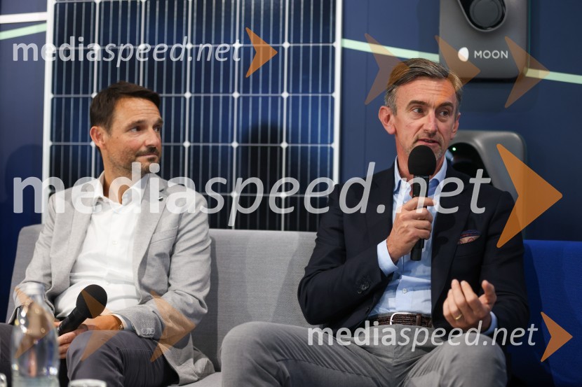 Danilo Ferjančič, generalni direktor Porsche Slovenija d.o.o;  Marko Lukić, lastnik in direktor družbe Lumar IGVrhunska e-mobilnost, konferenca