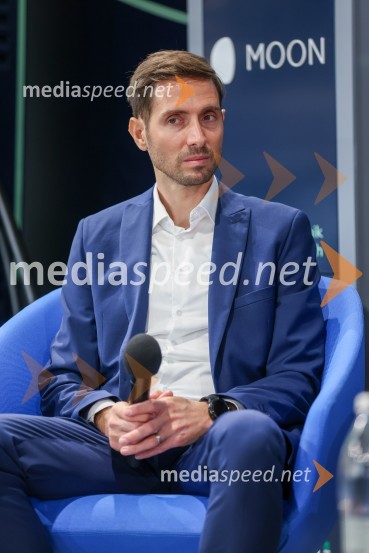  Aleš Nastran, direktor, AmibitVrhunska e-mobilnost, konferenca