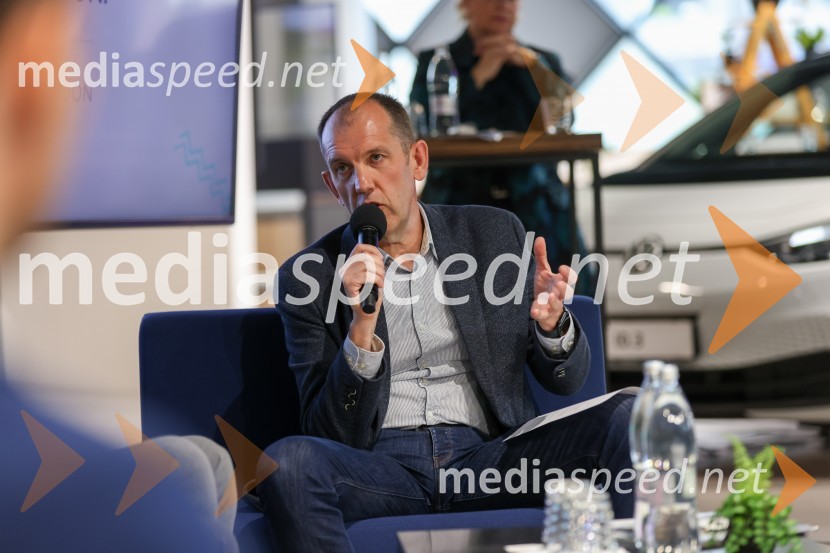  Dušan Lukič, Porsche SlovenijaVrhunska e-mobilnost, konferenca