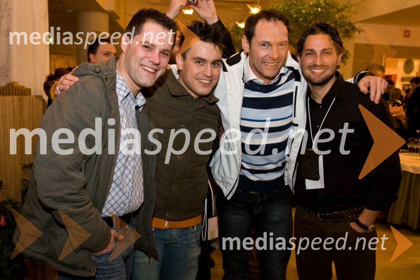 Matjaž Končan, skupina Čuki, Omar Naber, pevec, Jože Potrebuješ in Jernej Tozon, skupina ČukiEMA 2009, finale