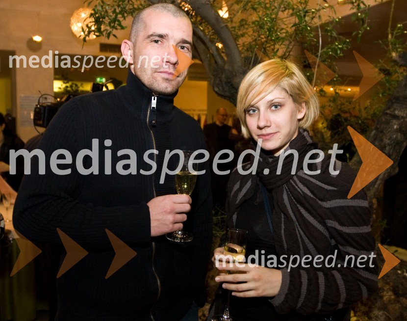 Matej Špehar - Racman, moderator Radia Aktual in Maša Pavokovič, MTV AdriaEMA 2009, finale