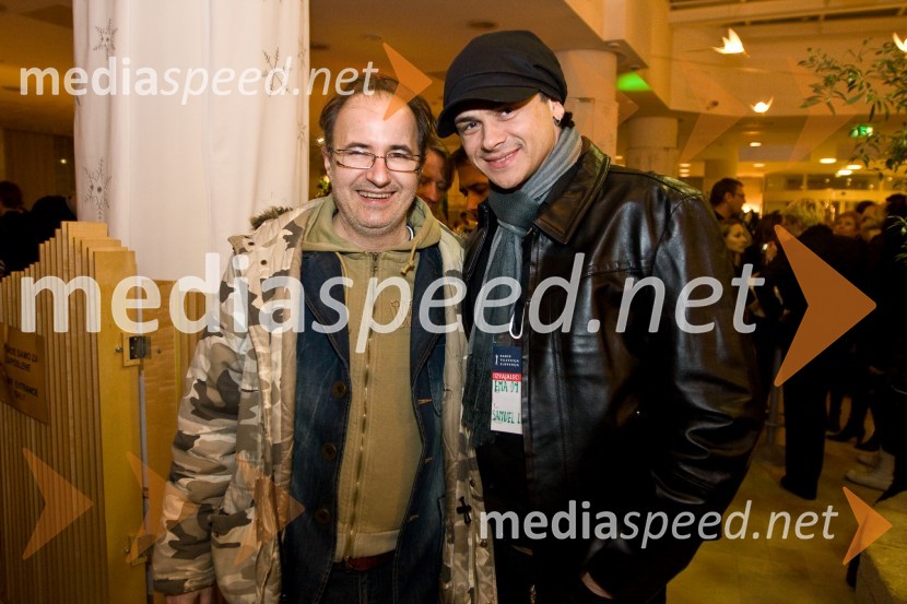 Aleš Klinar, glasbenik in Samuel Lucas, pevecEMA 2009, finale