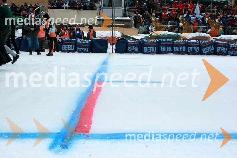 Startne označbe na leduSpeedway na ledu, finale ekipnega svetovnega prvenstva