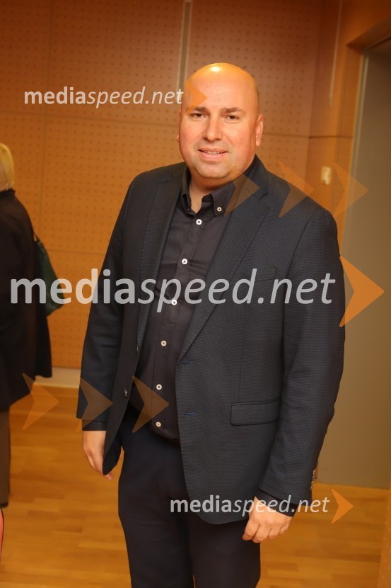  Gregor Žmak, župan, Občina PesnicaTone Partljič, predstavitev zbirke kratkih zgodb z naslovom Strnišča