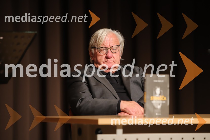  Tone Partljič, pisateljTone Partljič, predstavitev zbirke kratkih zgodb z naslovom Strnišča