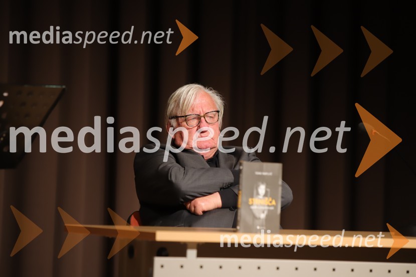  Tone Partljič, pisateljTone Partljič, predstavitev zbirke kratkih zgodb z naslovom Strnišča