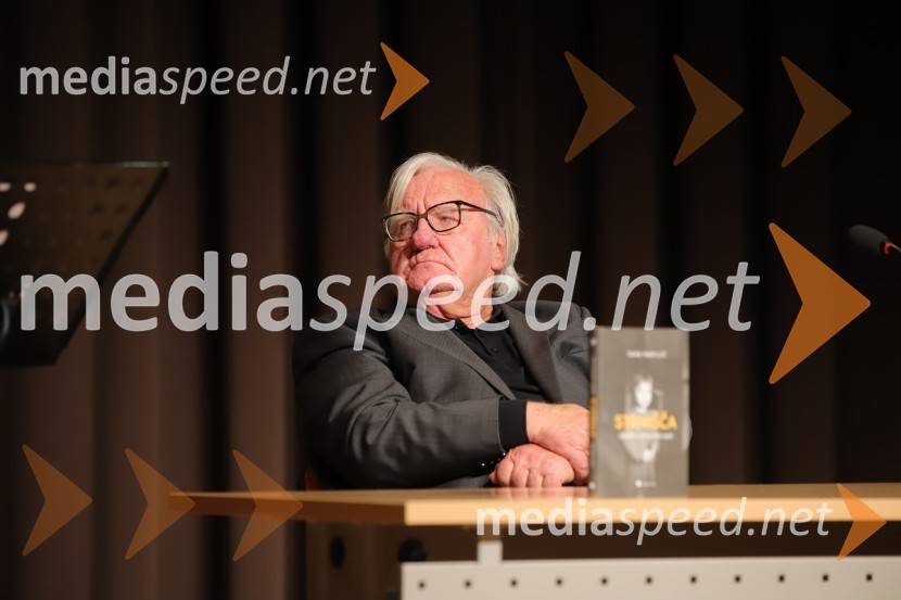  Tone Partljič, pisateljTone Partljič, predstavitev zbirke kratkih zgodb z naslovom Strnišča