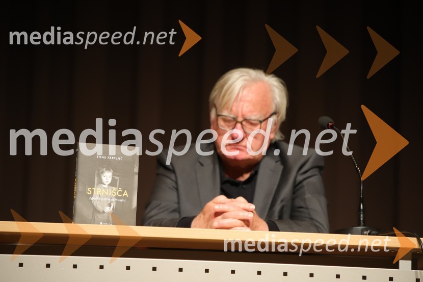  Tone Partljič, pisateljTone Partljič, predstavitev zbirke kratkih zgodb z naslovom Strnišča