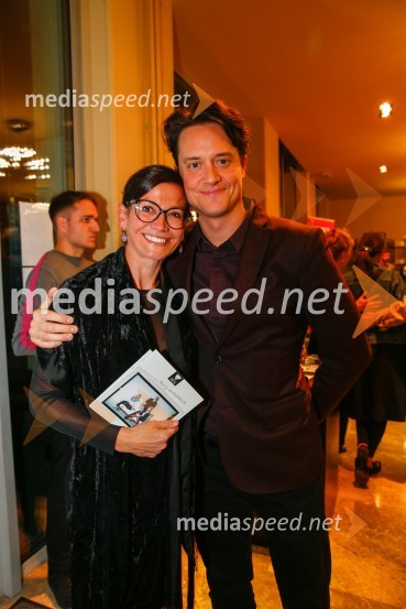  Simona  Belle, služba za stike z javnostmi MGL;  Domen Valič, igralecBog masakra, premiera črne komedije