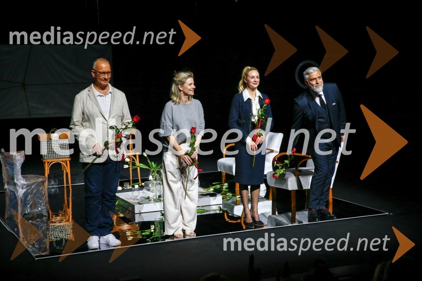  Uroš Smolej, igralec;  Jana Zupančič, igralka;  Iva Krajnc Bagola, igralka;  Sebastian Cavazza, dramski in filmski igralecBog masakra, premiera črne komedije