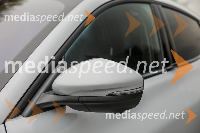 Novi Ford Mustang Mach-E