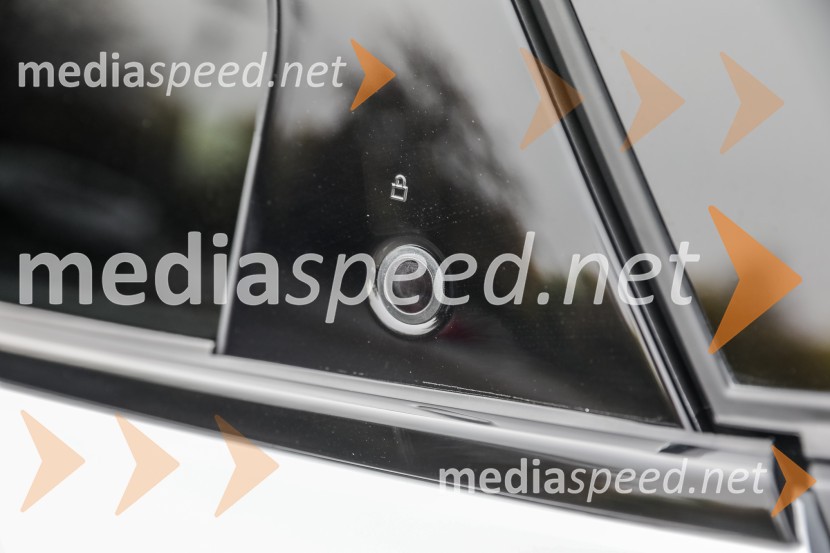 Novi Ford Mustang Mach-E